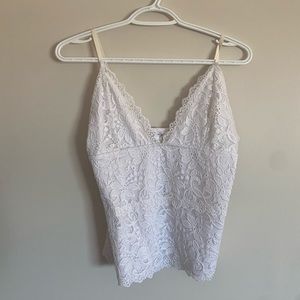 URBAN HERITAGE Lace Tank